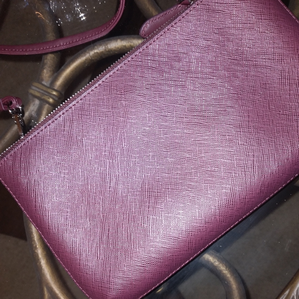 🔇 Sale $90 TUMI Gallery Crossbody - Picture 6 of 16